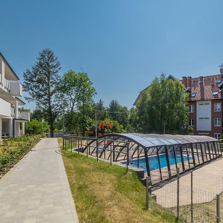 Apartamenty Sun & Snow Baltic Garden Z Basenem I Placem Zabaw Sztutowo Esterno foto